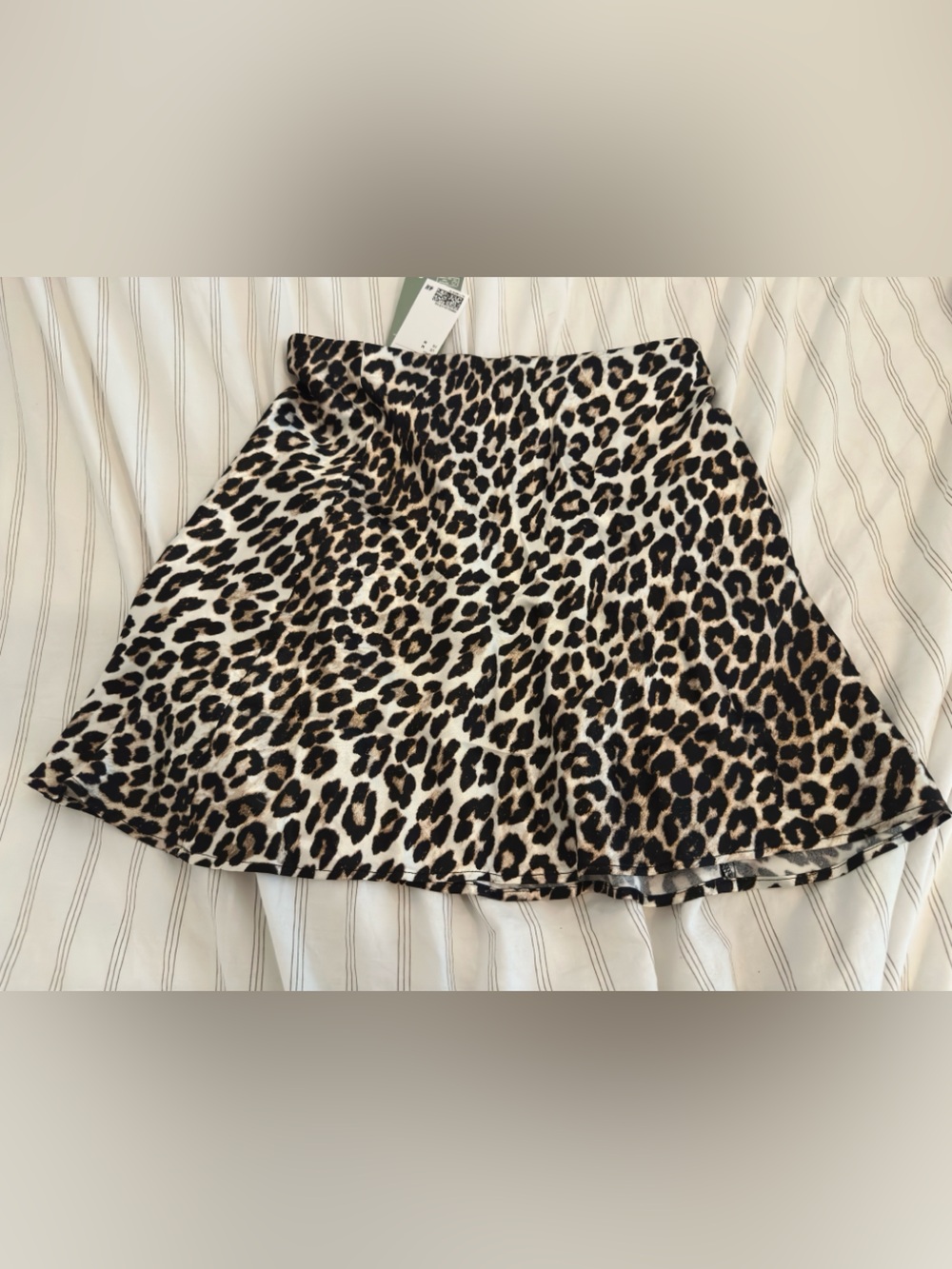 NWT HM Leopard Print Sating Mini Skirt 🐆